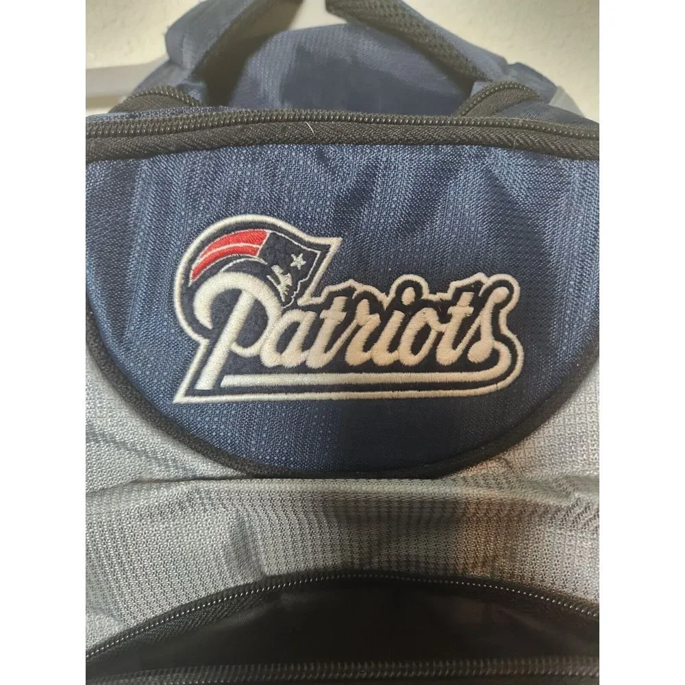 New England Patriots NFL Backpack Embroidered Logo Gray Blue Padded‎ School Book